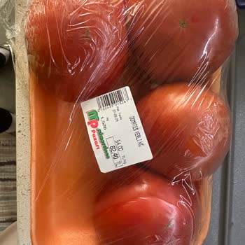 Mimarsinan Pazarından Aldığımız Domatesler Tamamen Çürük