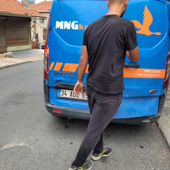 MNG Kargo MNG Ödemem İçin Parayı Alması İçin Eleman Gönderdim Beklemeden Gitti.