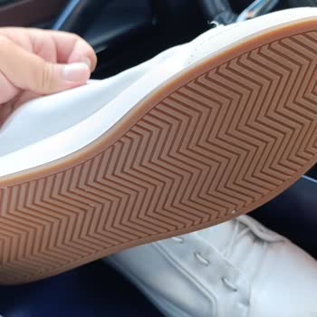 Derimod Ayakkabımın Boyası 4 Ayda Attı, Müşteri Hizmetleri İlgisiz