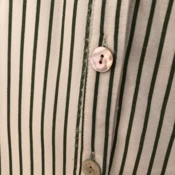 Zara Sold Me a Defective Dress and Won’t Allow an Exchange Without In-Store Visit