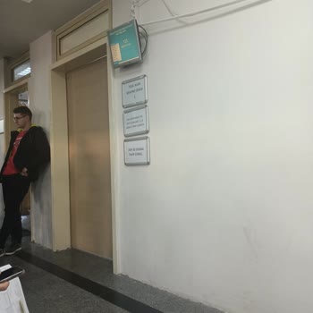 Uşak Eğitim Araştırma Hastanesi Acil Serviste Yavaşlık Ve İlgisizlik