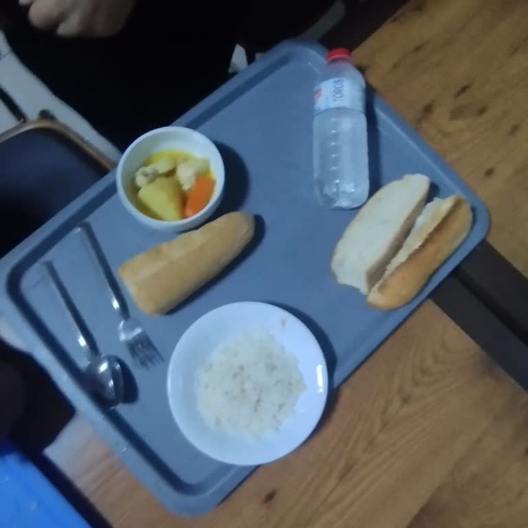 KYK Yurdunda Yemek Ve Hijyen Sorunları