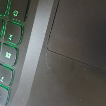 Media Markt Firmasının Teşhir Ürünü Laptop Satması