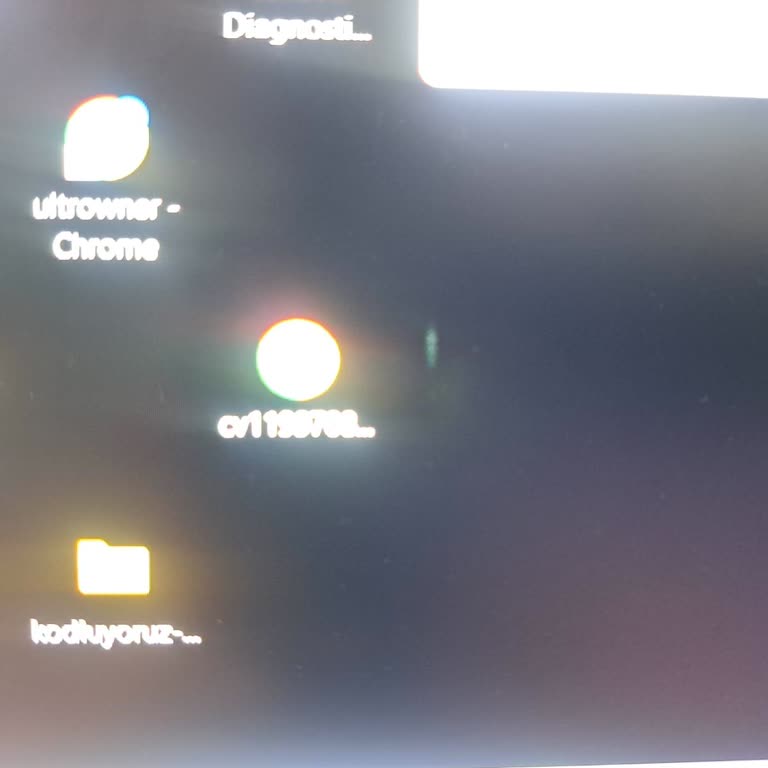 Media Markt Firmasının Teşhir Ürünü Laptop Satması