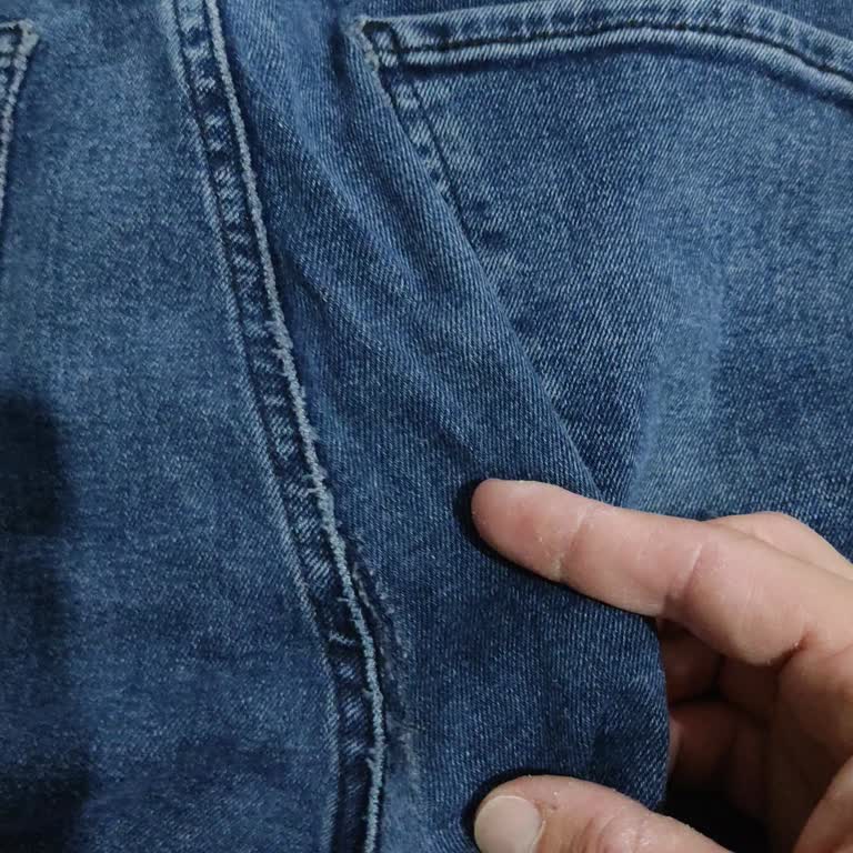 Mavi Jean Yırtılması