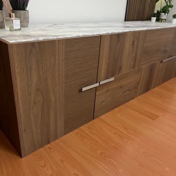 Enza Home Konsol Ayak Kırık Parça Hasarlı