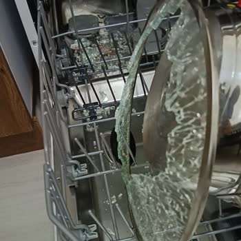 Karaca Züccaciye Karaca Granit Ve Çelik Tencere Kapaklarım Patlıyor