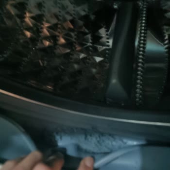 Samsung Çamaşır Makinesi Sıkma Esnasında Aşırı Ses Ve Lastik Aşınması Sorunu