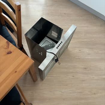 Beko'nun Yetersiz Servisinin Hatalı Montajı Yüzünden Davlumbaz Düştü!