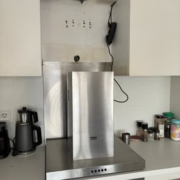 Beko Hood Installation Damaged My Wall and Stove and Service Refuses to Compensate