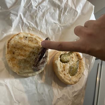 Trendyol Yemek & Chip Burger Yenisahra Hamburger Yerine Köfte Ekmek Yolladı!