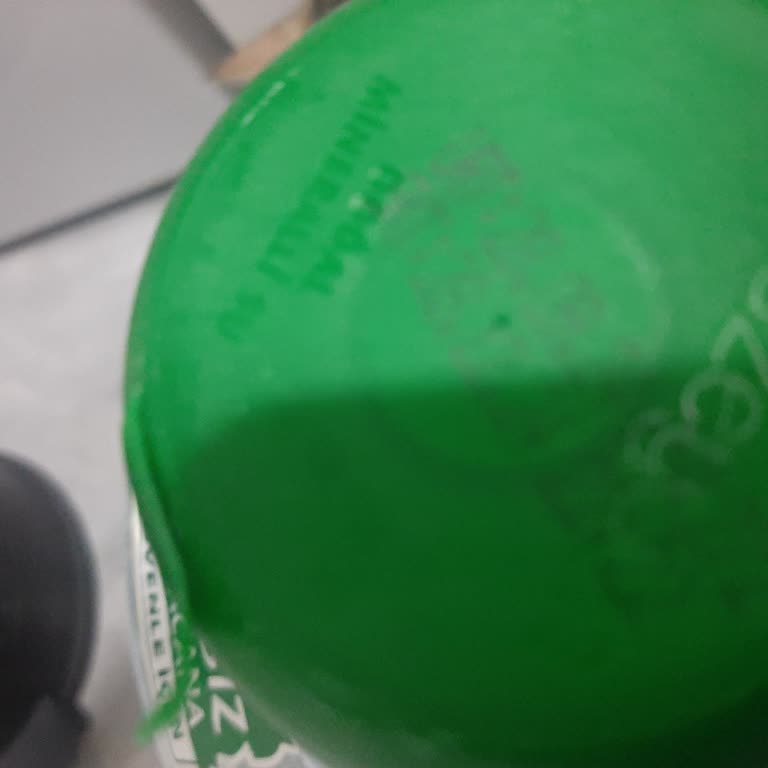 Getir Su'nun Hasarlı Damacana Teslim Etmesi