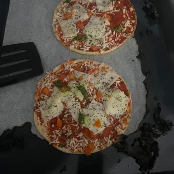 A101 Pişirme Kağıdı Fırında Yandı