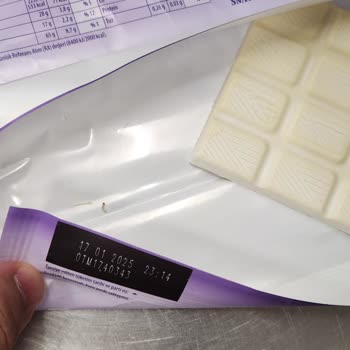 A101 Den Alınmış Beyaz Milka Çikolata