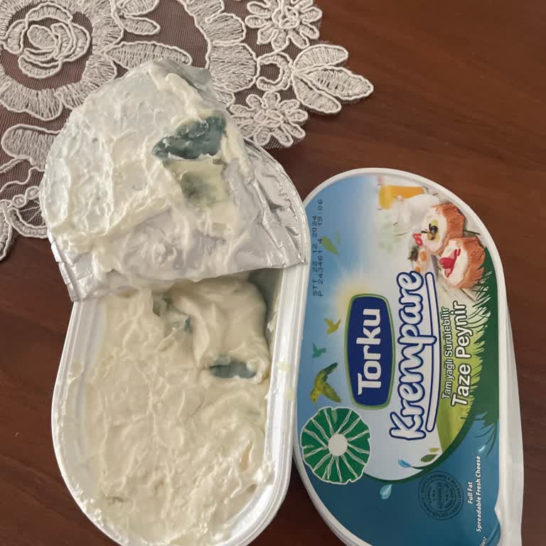 Migros Küflü Peynir Satıyor