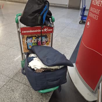 Sunexpress Uçuşunda Bavulum Yırtıldı ve Geri Dönüş Alamadım