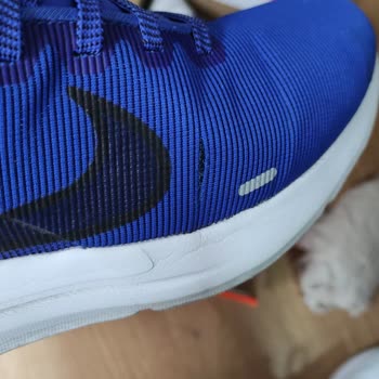 Dayanıksız Malzeme ve Yetersiz İnceleme: Nike Ayakkabı Sorunu