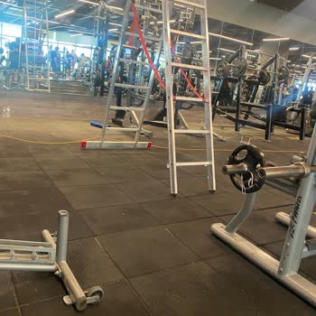 Macfit | Ankara Sağlık İçin Gittiğim Spor Salonunda Şoke Edici Manzara