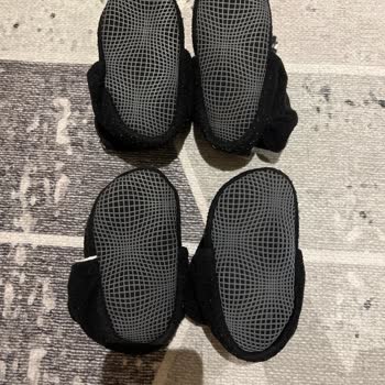 Ella Bonna Sent Two Left Shoes in One Pair – Refused to Correct the Mistake