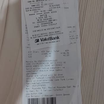 Koton'dan Alınan Abiye Elbisenin Kalitesizliği ve Müşteri Hizmetleri Sorunu