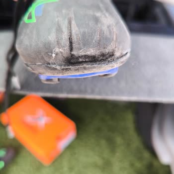 Kinetix Krampon Ayakkabının Hızlı Bozulması ve FLO'nun Yetersiz Müşteri Hizmeti