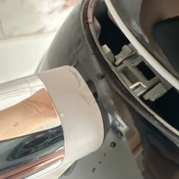 Smeg Kettle'ın Kapak Sorunu ve Servis Mağduriyeti