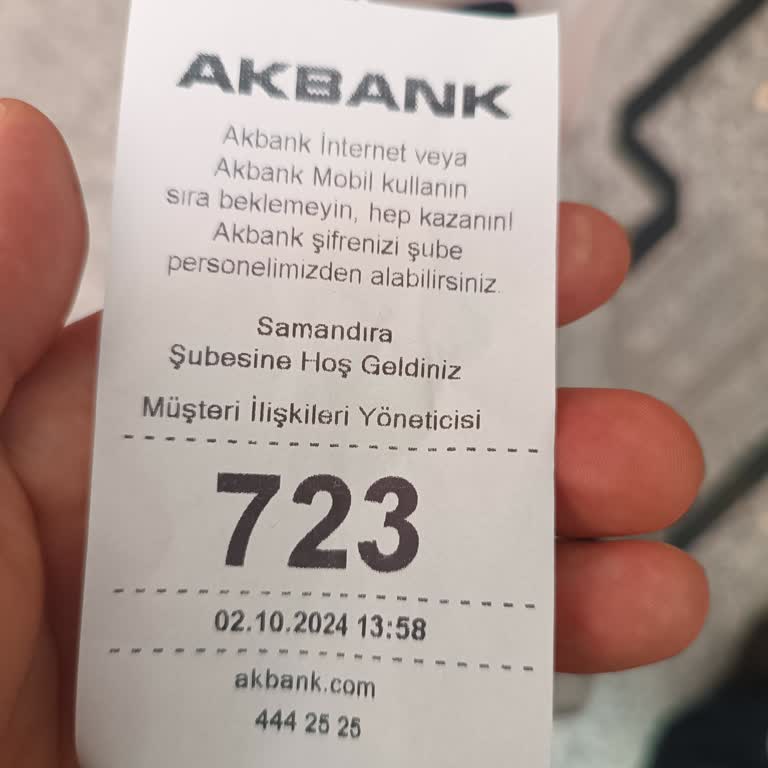 Akbank'ta Yavaş Hizmet ve Personel Eksikliği