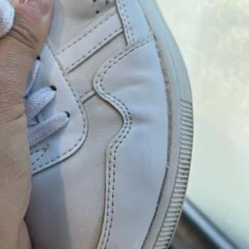 Lacoste Ayakkabının Kenarlarından Açılması ve İnceleme Süreci