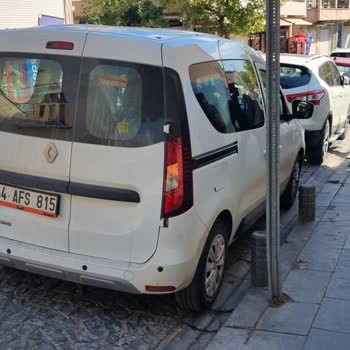 Sixt Rent a Car'dan Kiraladığım Araçta Oluşan Ufak Çizik İçin Fahiş Hasar Bedeli Talebi