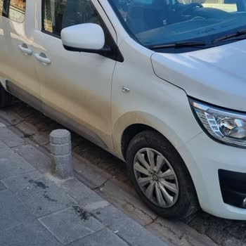 Sixt Rent a Car'dan Kiraladığım Araçta Oluşan Ufak Çizik İçin Fahiş Hasar Bedeli Talebi