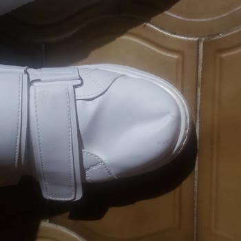 Kalitesiz Ayakkabı ve Yetersiz Müşteri Hizmeti