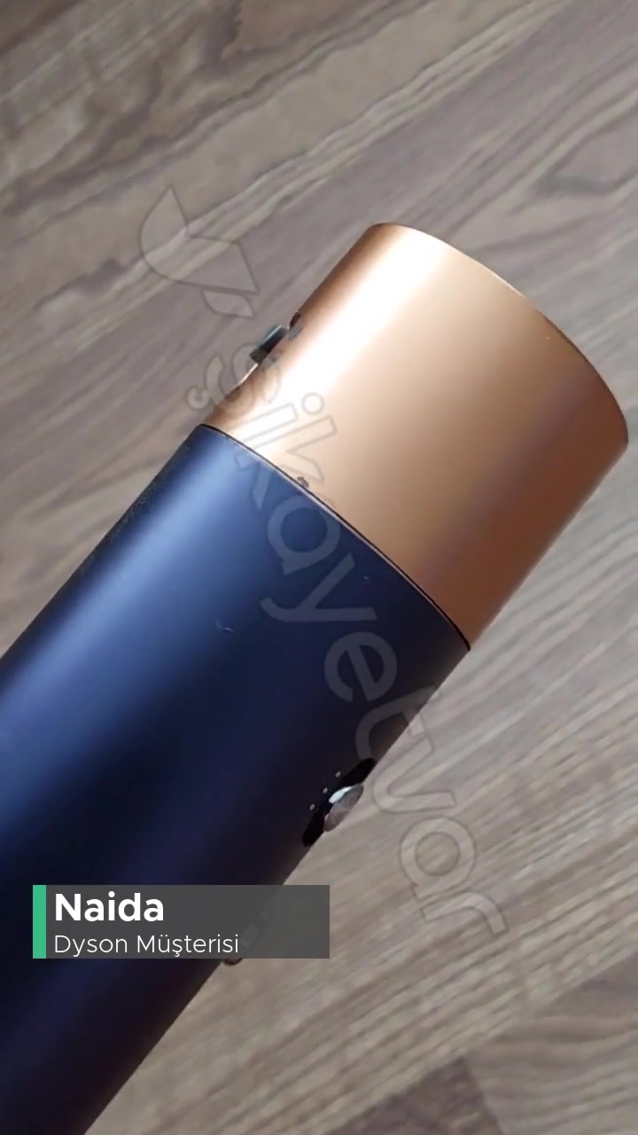 Dyson Airwrap Rengi Soyuluyor videonun kapak resmi