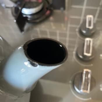 Bernardo'dan Aldığım Emaye Çaydanlık Seti Sürekli Arızalanıyor