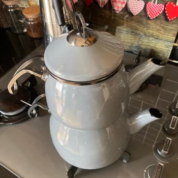 Bernardo'dan Aldığım Emaye Çaydanlık Seti Sürekli Arızalanıyor