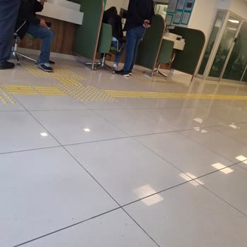 Sancaktepe TEB Şubesi'nde Uzun Bekleme Süresi ve Yetersiz Personel