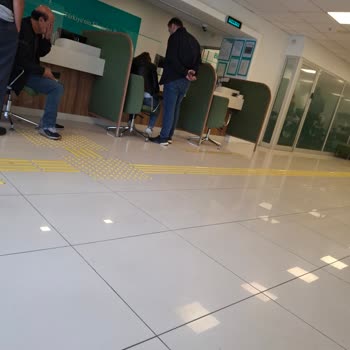 Sancaktepe TEB Şubesi'nde Uzun Bekleme Süresi ve Yetersiz Personel