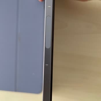 Apple Store Ürünlerinde Beklenmedik Deformasyon Ve Yetersiz Servis Hizmeti!