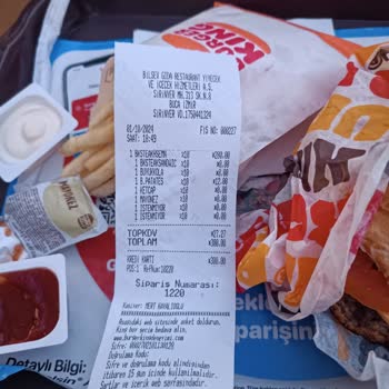 Eksik ve Soğuk Malzemelerle Hazırlanan Hamburger