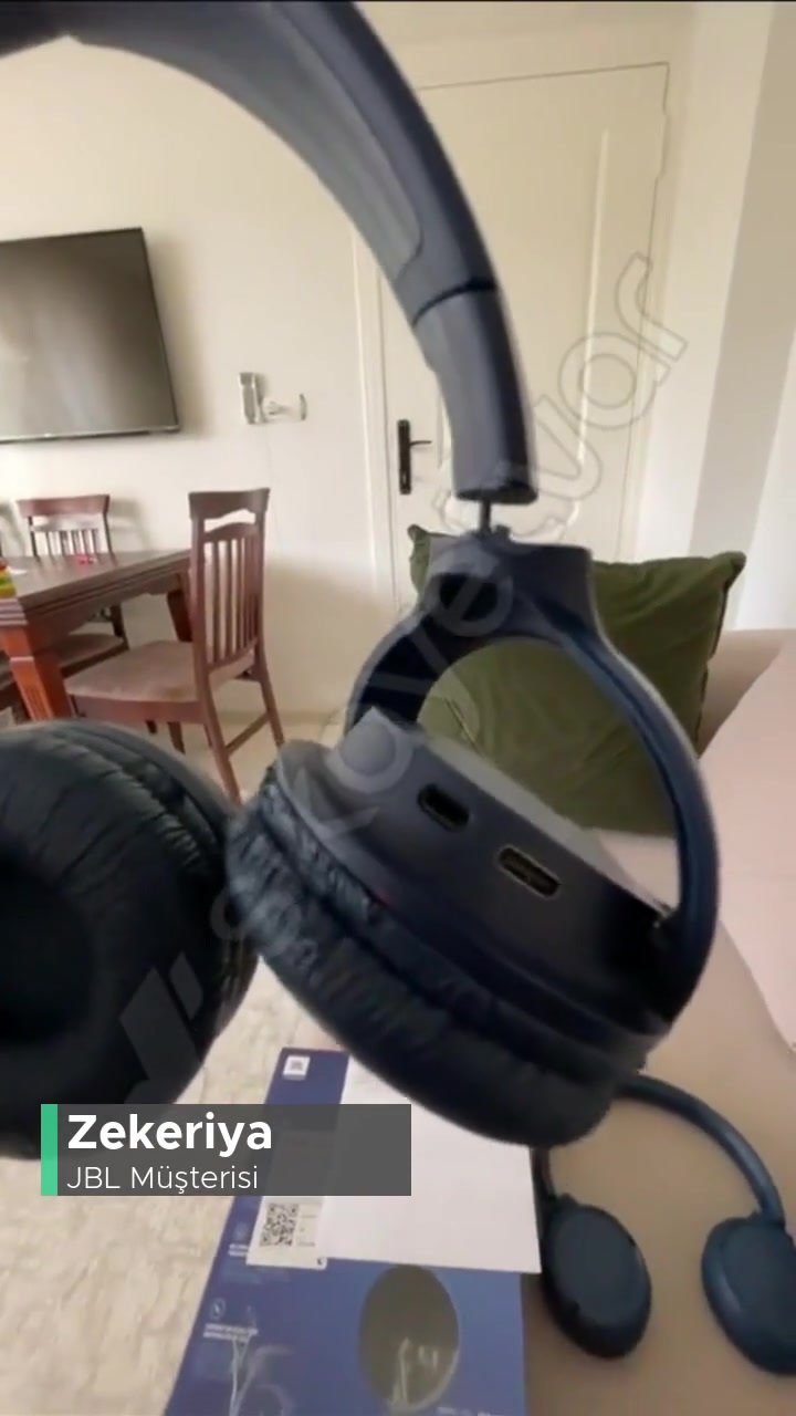 JBL Kulaklık Sorunu! videonun kapak resmi