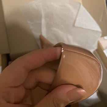 Refund for Defective Mango Shoes Not Issued After 20 Days