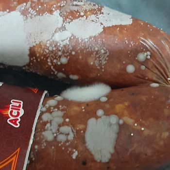 Bozulmuş Sucuk Şikayeti: Ürün Değişimi Talebi