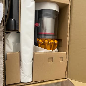 Dyson V15 Detect Absolute Kutu İçeriği Eksikliği ve Ekstra Masraf