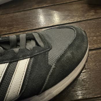 Aldığım Ayakkabının Tabanı Çatladı ve Renk Değişimi Oldu