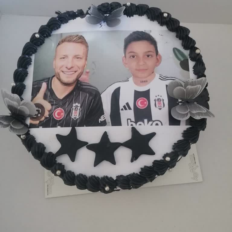 Hayal Kırıklığı Yaratan Doğum Günü Pastası Deneyimi