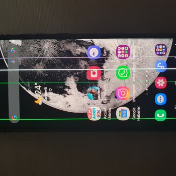 Samsung Galaxy S20 Plus Ekran Sorunu: Kronik Çizgiler