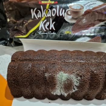 BİM'den Aldığım Kakaolu Kek Küflü Çıktı