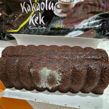 BİM'den Aldığım Kakaolu Kek Küflü Çıktı