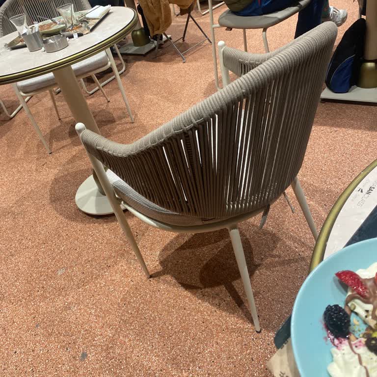 İnegöl AVM'de Yer Sorunu ve Dikkatsizlik