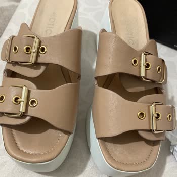 Hotiç Ayakkabı Mağazasının Ürün Kalitesi ve Müşteri Hizmetleri Sorunu