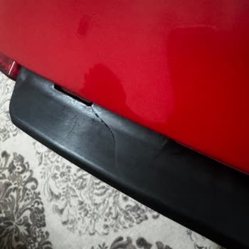 Kırık ve Eksik Parçalı Akülü Araba, Yüksek Kargo Ücreti İle İade Sorunu